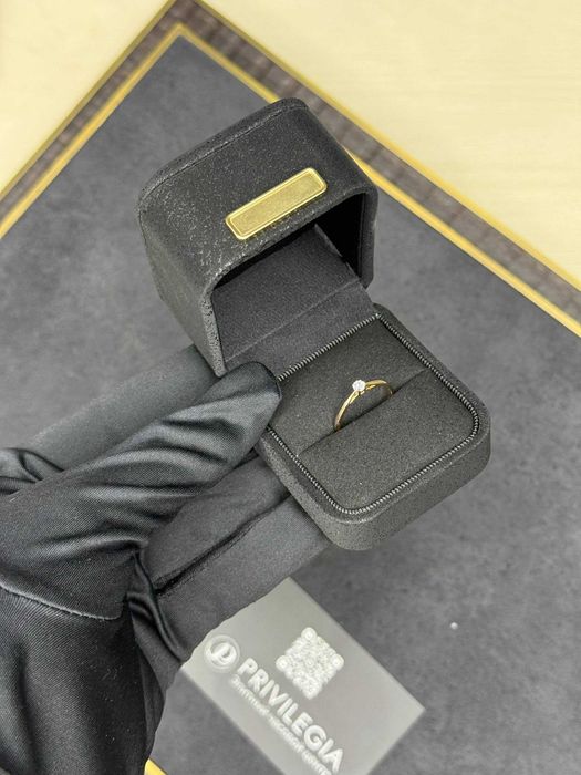 NEW Кольцо с бриллиантом 0,10ct