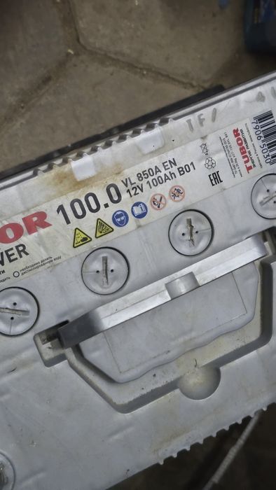 Продам аккумулятор на крузак