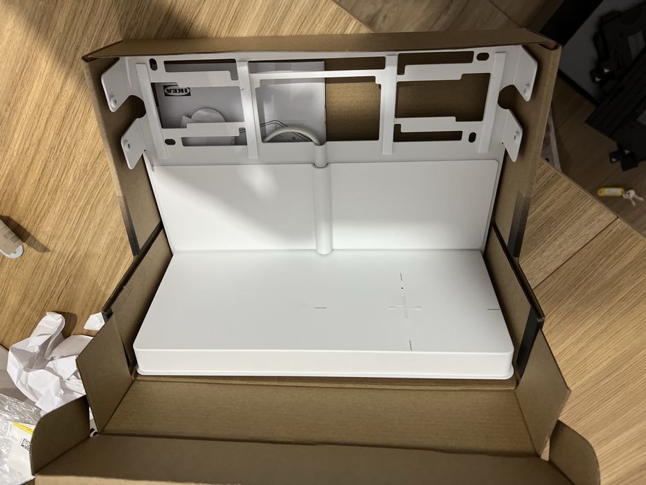 Polita cu stație de încărcare wireless IKEA SYMFONISK pentru Sonos