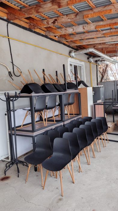 Продам столы для столовой