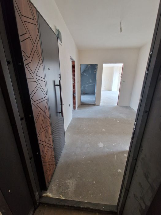 Продава се Тристаен апартамент в Свиленград - 130 кв.м за 1000 €/кв.м - Снимка #1