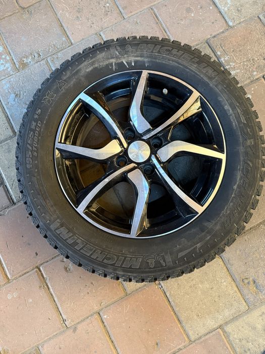 Диски 15R с зимней резиной Michelin