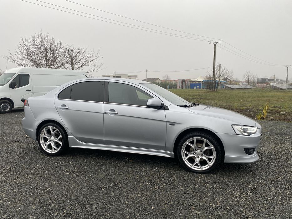 Vand Mitsubishi Lancer X 1.8 automat