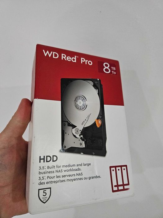 Hard extern 8tb nou la cutie.