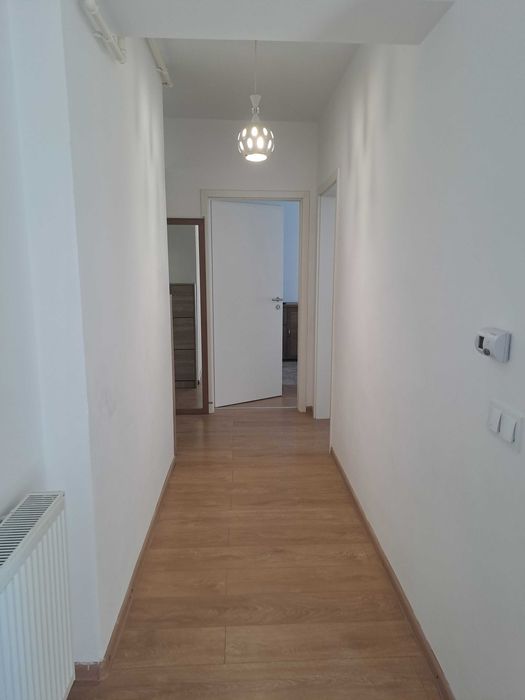 Apartament cu 3 Camere, Decomandat, Parcare Subterana, Boxa, langa Coresi Mall, Direct de la Proprietar