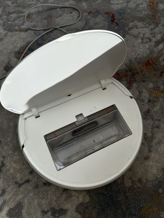 Продам робот-пылесос