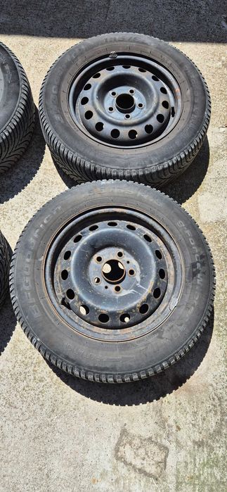 Джанти 15ки (6.0Jx15 ET48 5x114.3) и гуми 195/65/R15 за Kia Venga / Hyundai iX20 (и други модели на Hyundai и Kia)