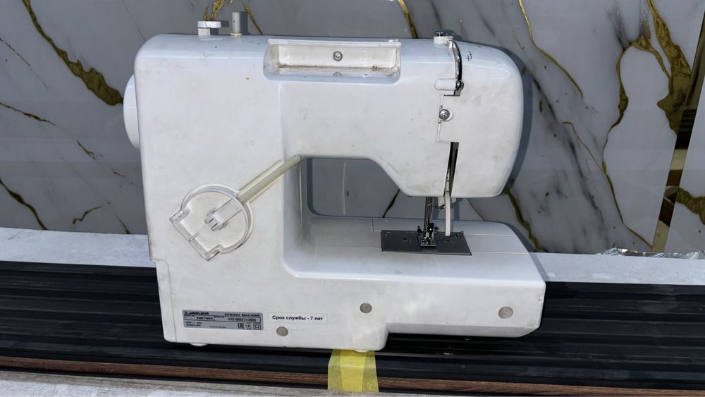 Швейная машина