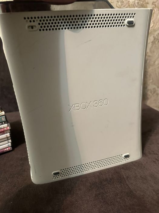 Прошитый Xbox 360 + 13 игр-хитов (GTA 5, Far Cry 3, CoD)