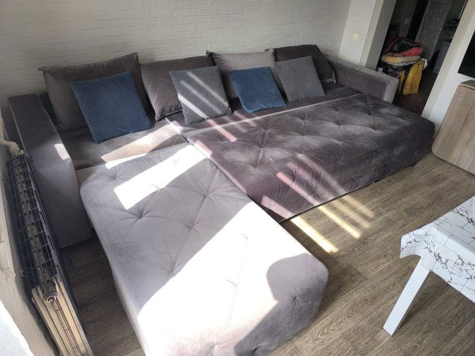 Диван большой угловой