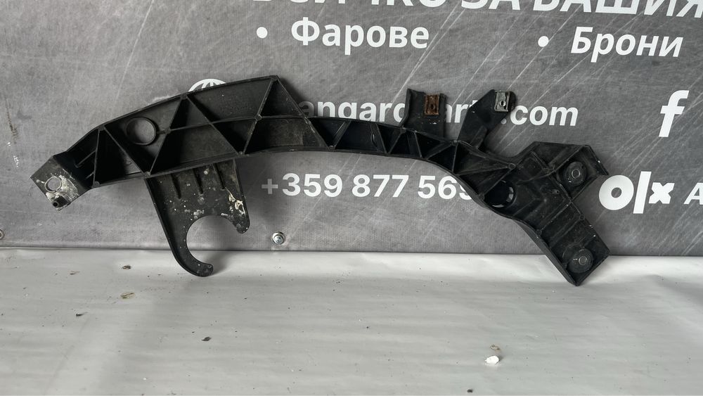 Основа за десен фар Citroen Jumpy/Toyota Proace/Peugeot Expert