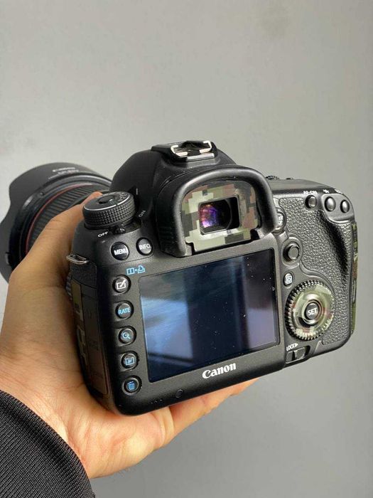 Canon Mark III sotiladi