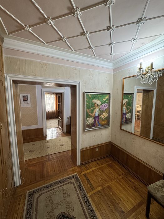 Сдается 5-ком. кв. возле наб. Анхор, ул. Ю. Раджаби, м. Космонавты