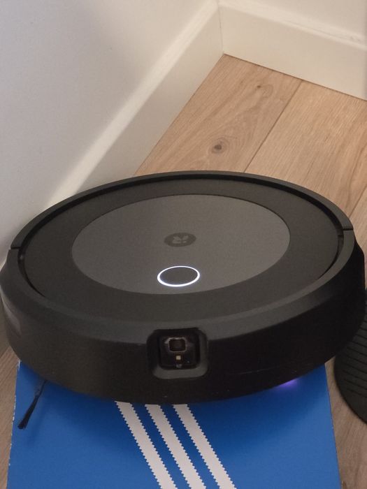 Aspirator irobot roomba j7 +