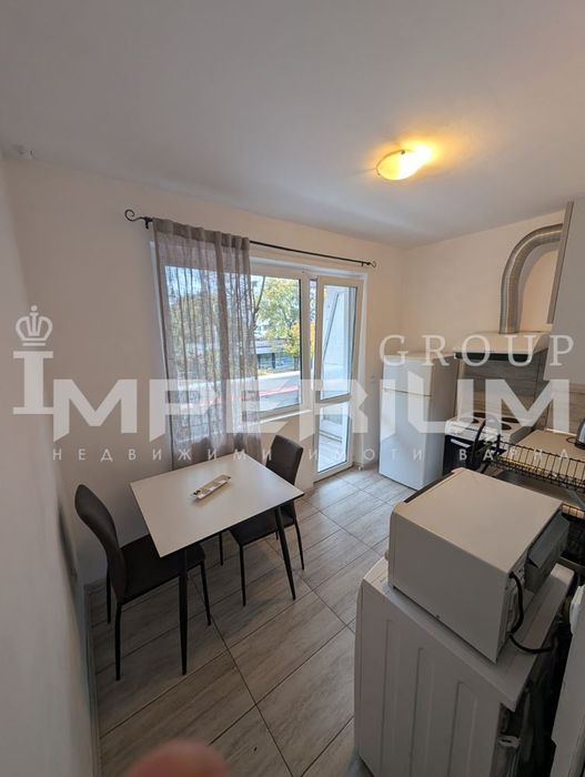 Двустаен обзаведен апартамент под наем в района на Генералите, гр. Ва