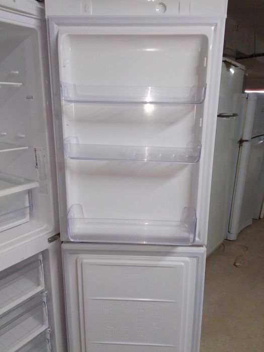 Холодильник indezit, Оборудование