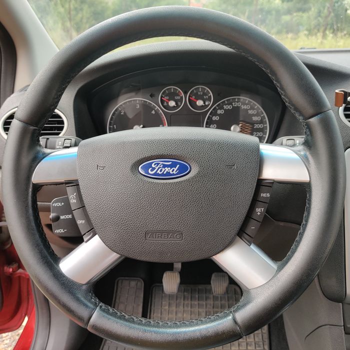 Ford Focus 2 1.6 TDCi 90 CP Aer Condiționat Pilot Automat 2x set Jante Proiectoare Consum Taxe MICI UNIC Proprietar Foarte Bine întreținut