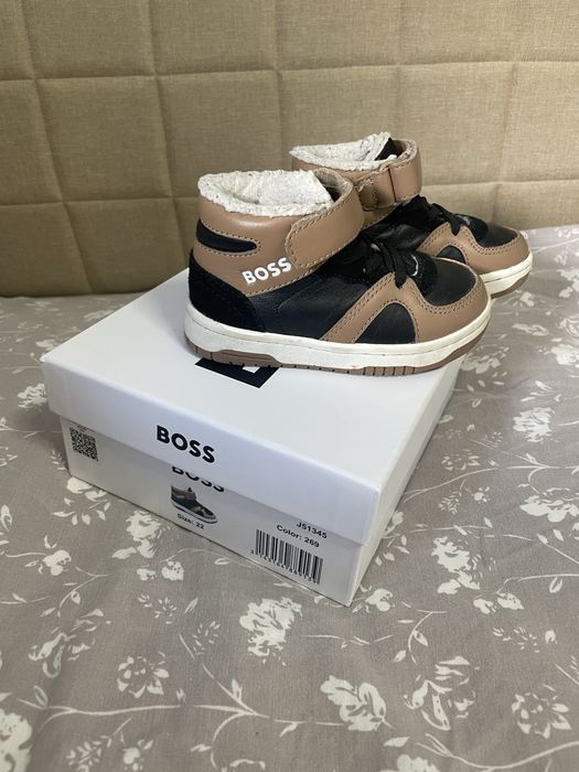 Обувки Boss 22 номер