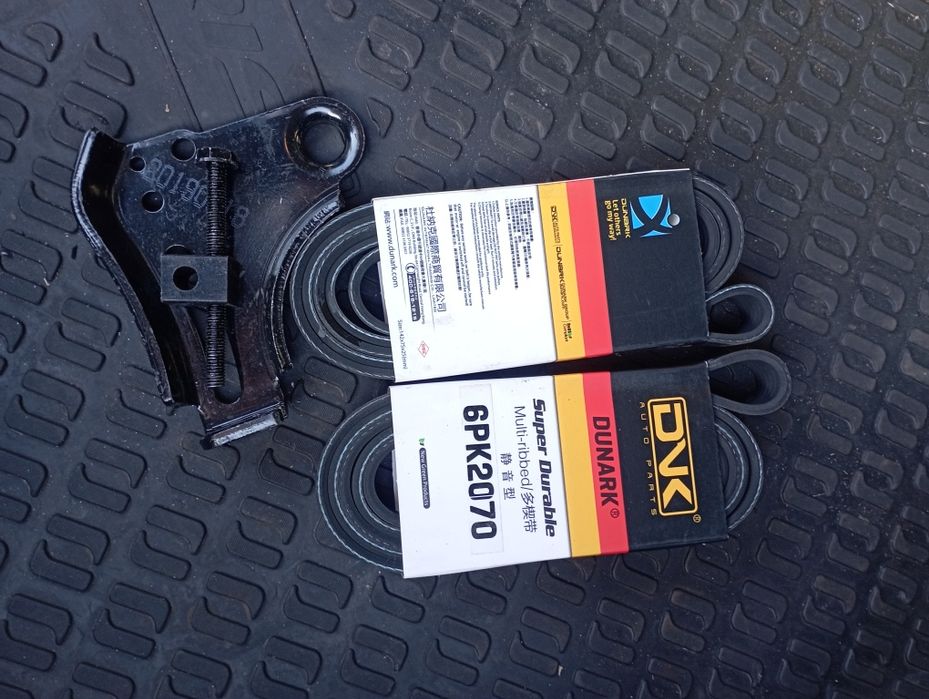 Продам натяжитель ремня хюндай