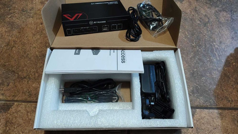 AV Access KVM Switch 4K 60Hz /1080p 240Hz / 2560x1440 144Hz, HDMI 2.0