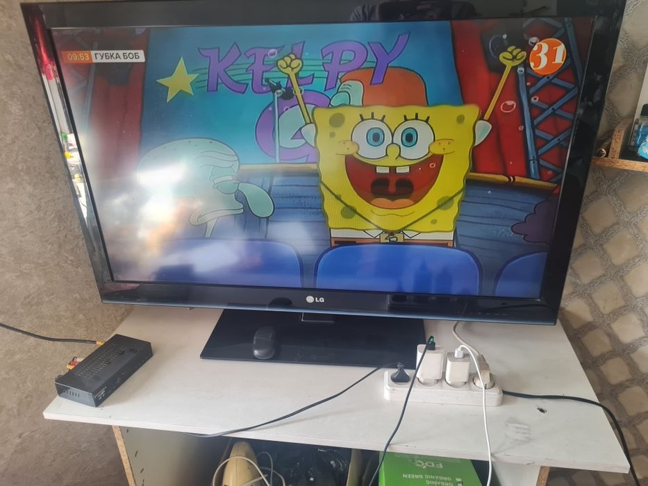 Продам телевизор
