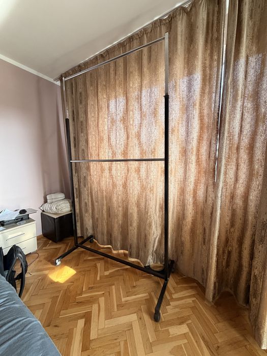 Щендер за дрехи, регулируем