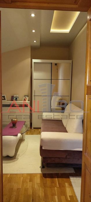 Мезонет в Варна-Червен площад площ 167 цена 360000