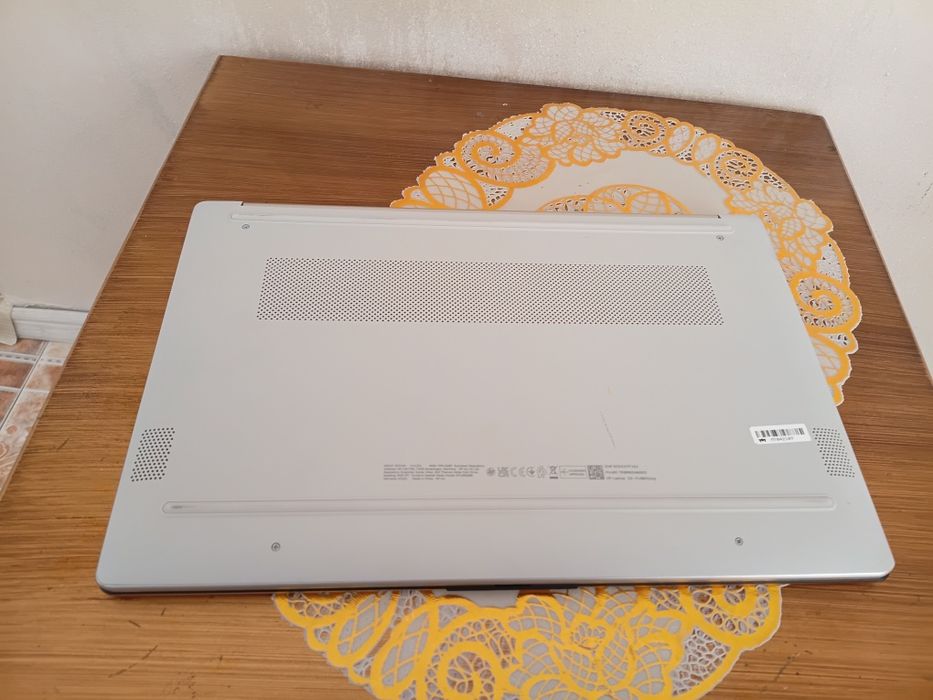 HP 15-FC0031NQ Ryzen 3 7320U 8Gb Ram 256Gb Ssd, laptop