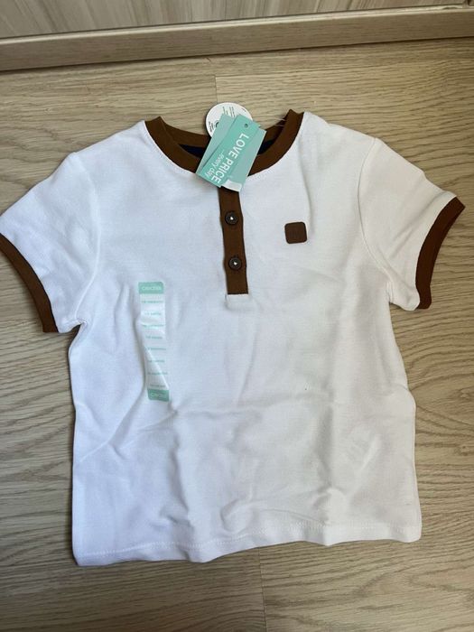 Лот чисто нови дрехи