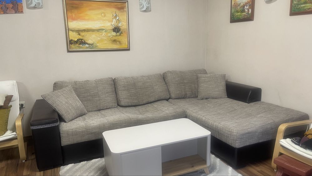 Разтегателен ъглов диван каупен от Аико