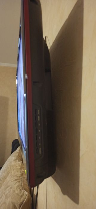 Телевизор LG настенный