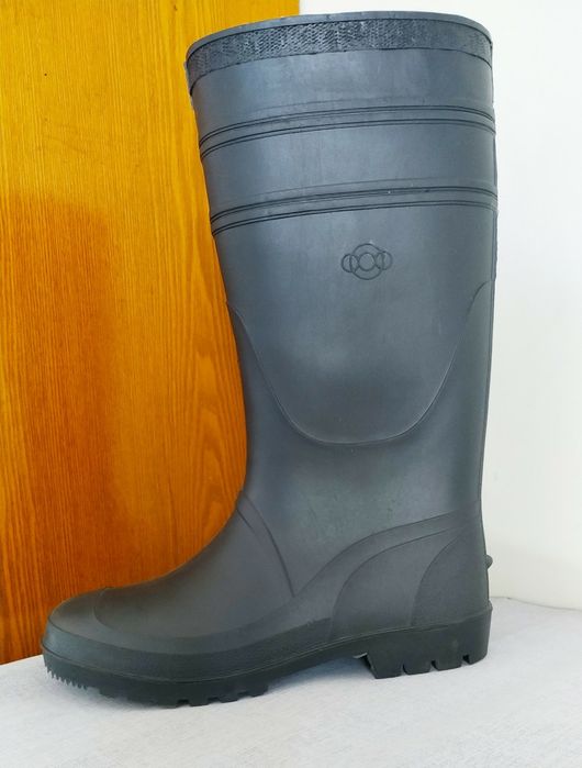 Резиновые сапоги  с металлоподноском. Шахтерские.