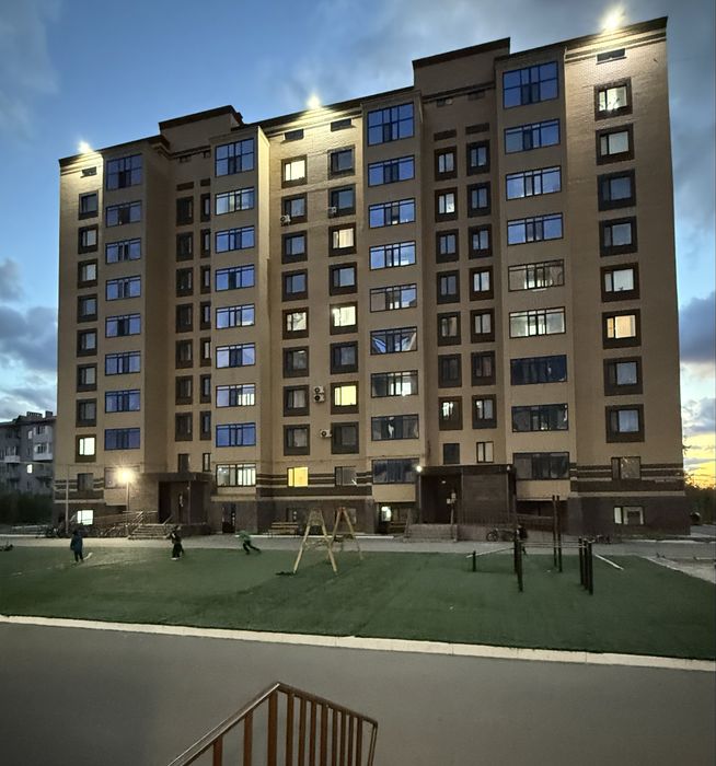 Продам евродвушку с кладовой на этаже