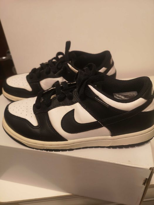 Vând Nike Panda 35