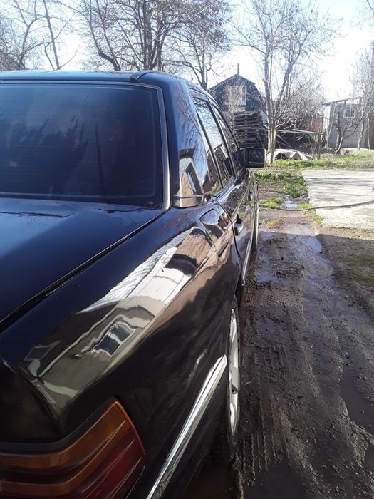 Мерседес  продаётся