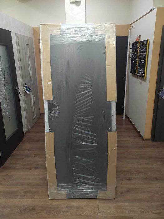 алуминиева врата с огледало