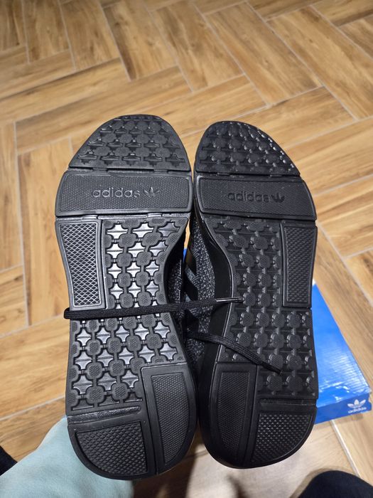 Adidas Swift run  42 2/3