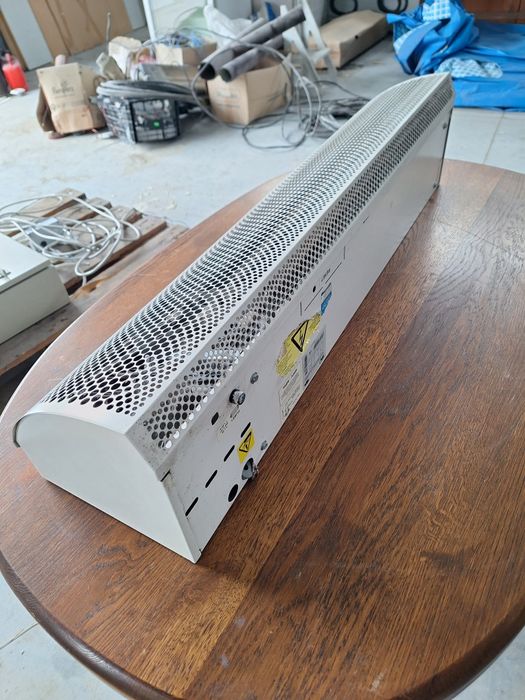 Топла въздушна завеса 1 метър.