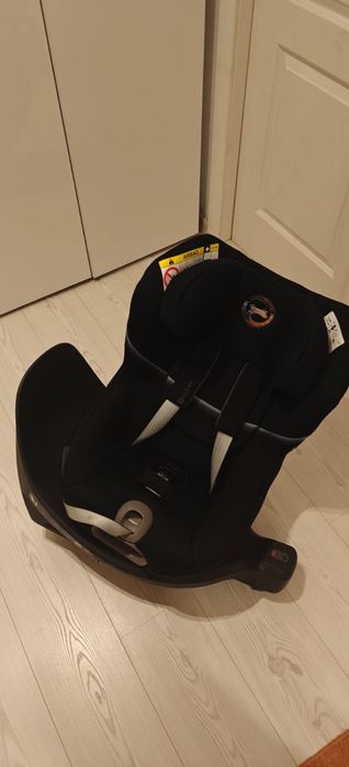 Scaun cybex sirona s2 i-size isofix 0-18 kg negru.