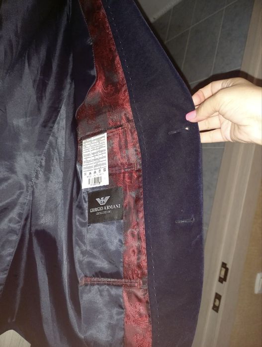 Продам костюм 3ка 52размер, туфли 41 размер