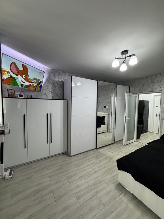 Garsoniera de vânzare