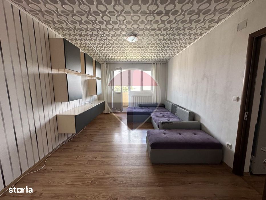 Apartament cu 3 camere de vânzare în zona Soarelui