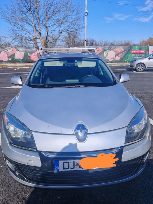 Vând Renault Megane 3,dau schimb cu ceva 4x4