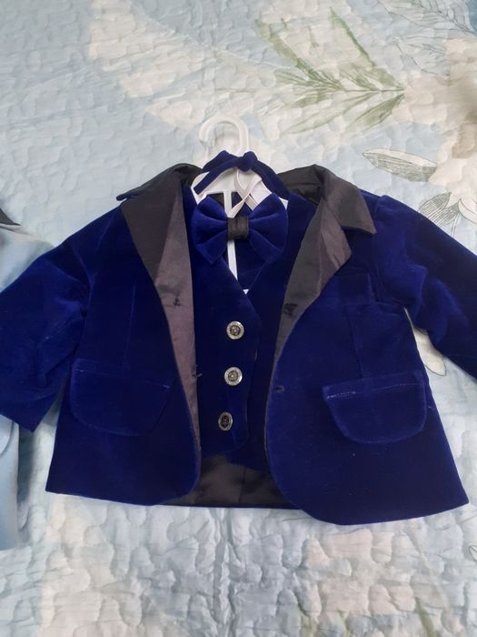 Vand costumaș pentru botez folosit câteva ore mărimea 3-6 luni 170 lei