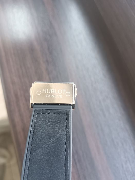 Продам часы Хаблот. Новые