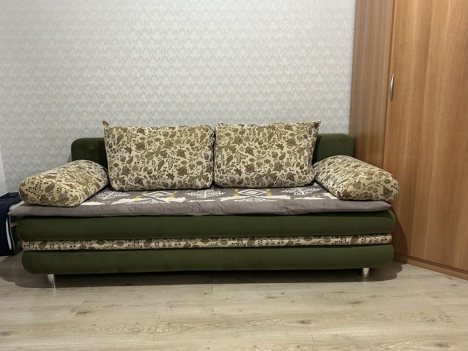 Продаю раскладной диван