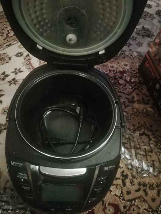 Продам мультиварку Редмонд
