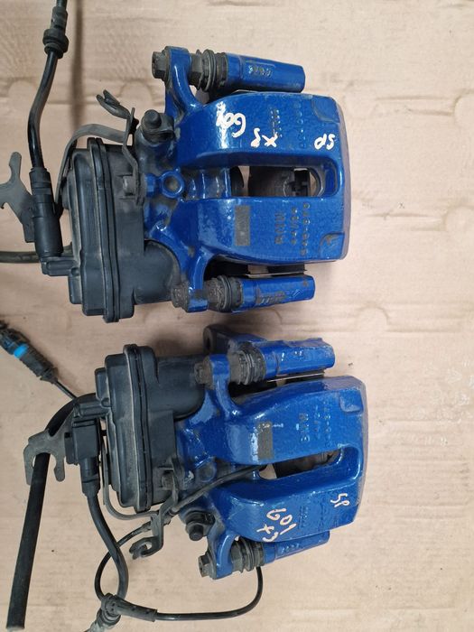 Etrierii bmw albastrii 4 pistonase m.performance bmw g20 g30 g01 g02