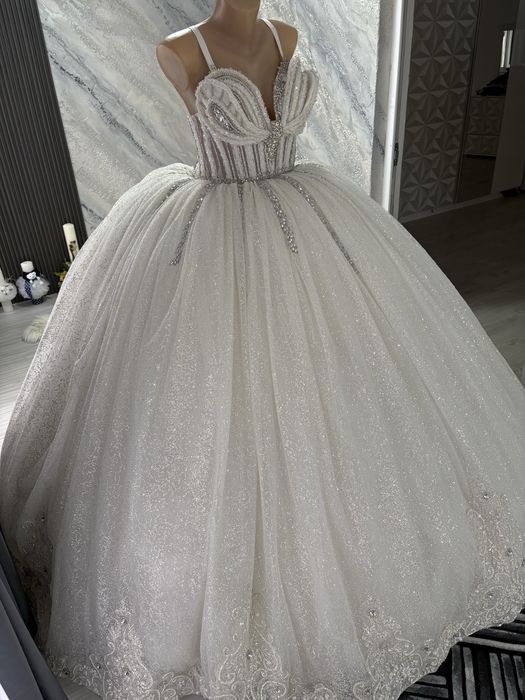 Rochie mireasa divine dress  model 2025 printess pret in lei