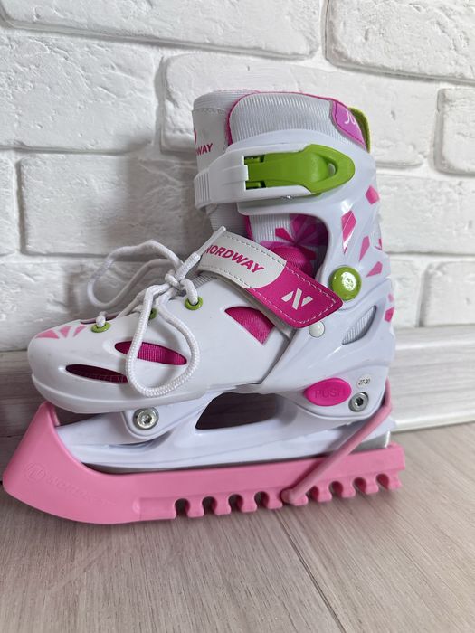 Продам детские коньки